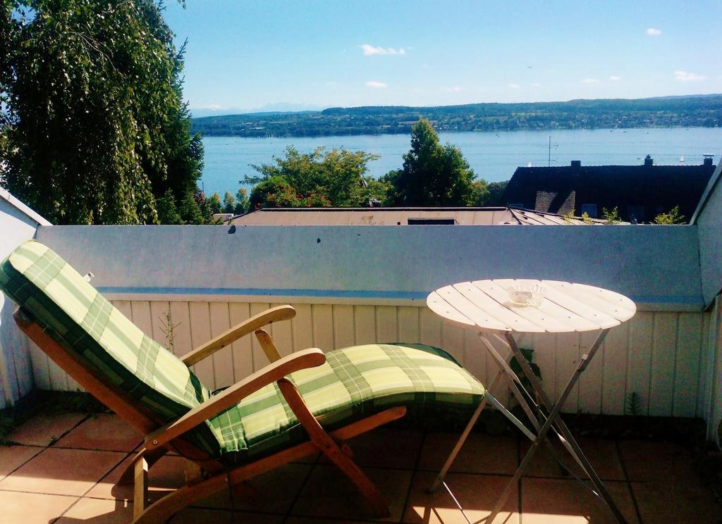 Ferienwohnung Mit Seeblick Und Dachterrasse In Ueberlingen Bilik gambar