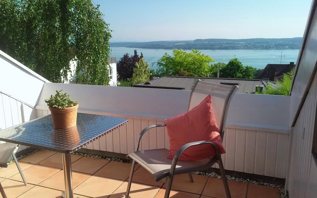 Ferienwohnung Mit Seeblick Und Dachterrasse In Ueberlingen Bilik gambar